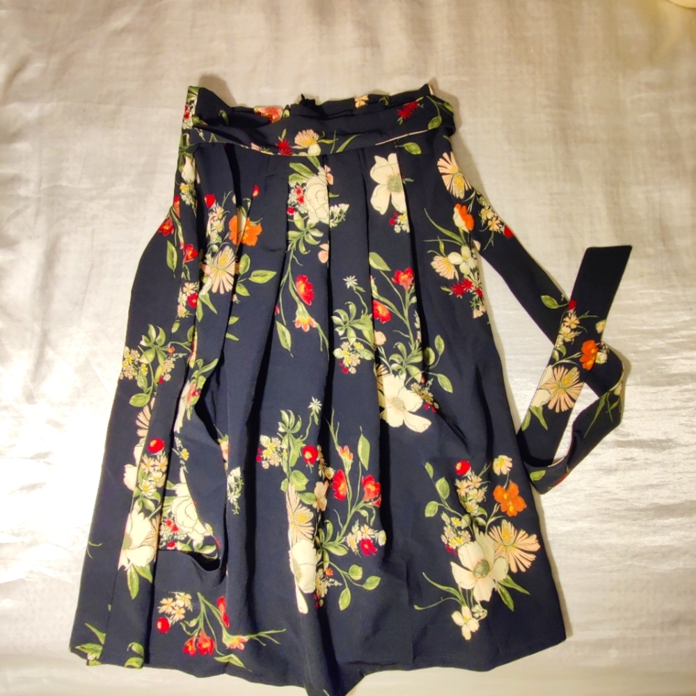 Pleated skirt - Size S